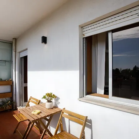 Casa Guilhermina, Sunny With Balcony דירה פורטו