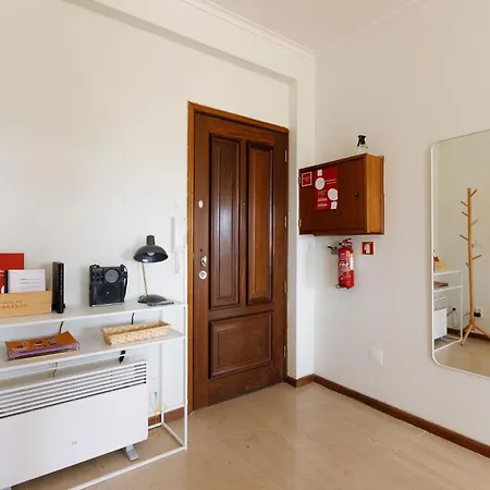 Casa Guilhermina, Sunny With Balcony