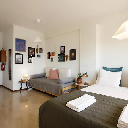 Casa Guilhermina, Sunny With Balcony דירה