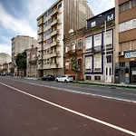 Casa Guilhermina, Sunny With Balcony شقة بورتو