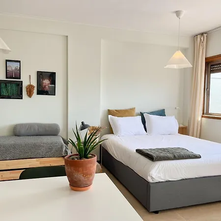 Casa Guilhermina, Sunny With Balcony Apartment