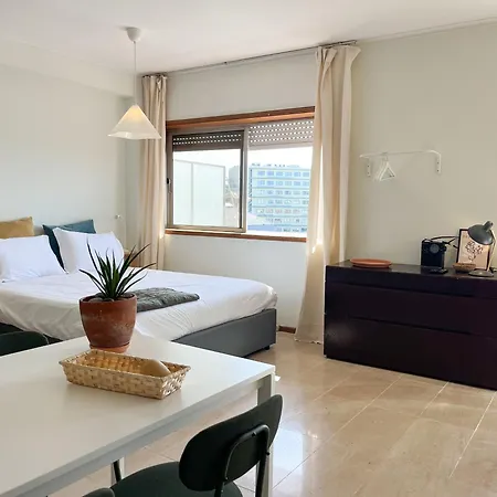 Casa Guilhermina, Sunny With Balcony