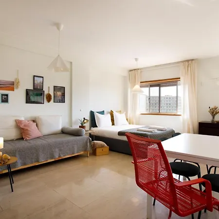 Casa Guilhermina, Sunny With Balcony