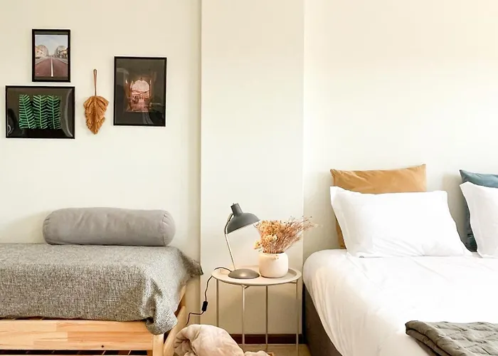 Casa Guilhermina, Sunny With Balcony Daire