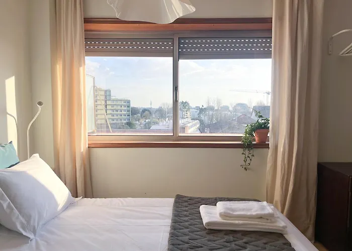 Casa Guilhermina, Sunny With Balcony Daire Porto