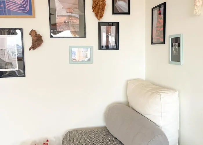 Casa Guilhermina, Sunny With Balcony דירה