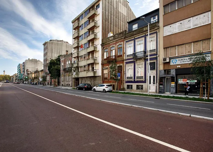 Casa Guilhermina, Sunny With Balcony Lägenhet Oporto