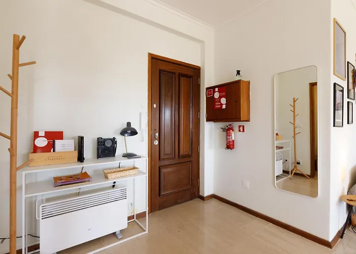 Casa Guilhermina, Sunny With Balcony