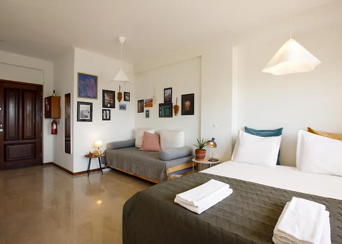 Casa Guilhermina, Sunny With Balcony 公寓